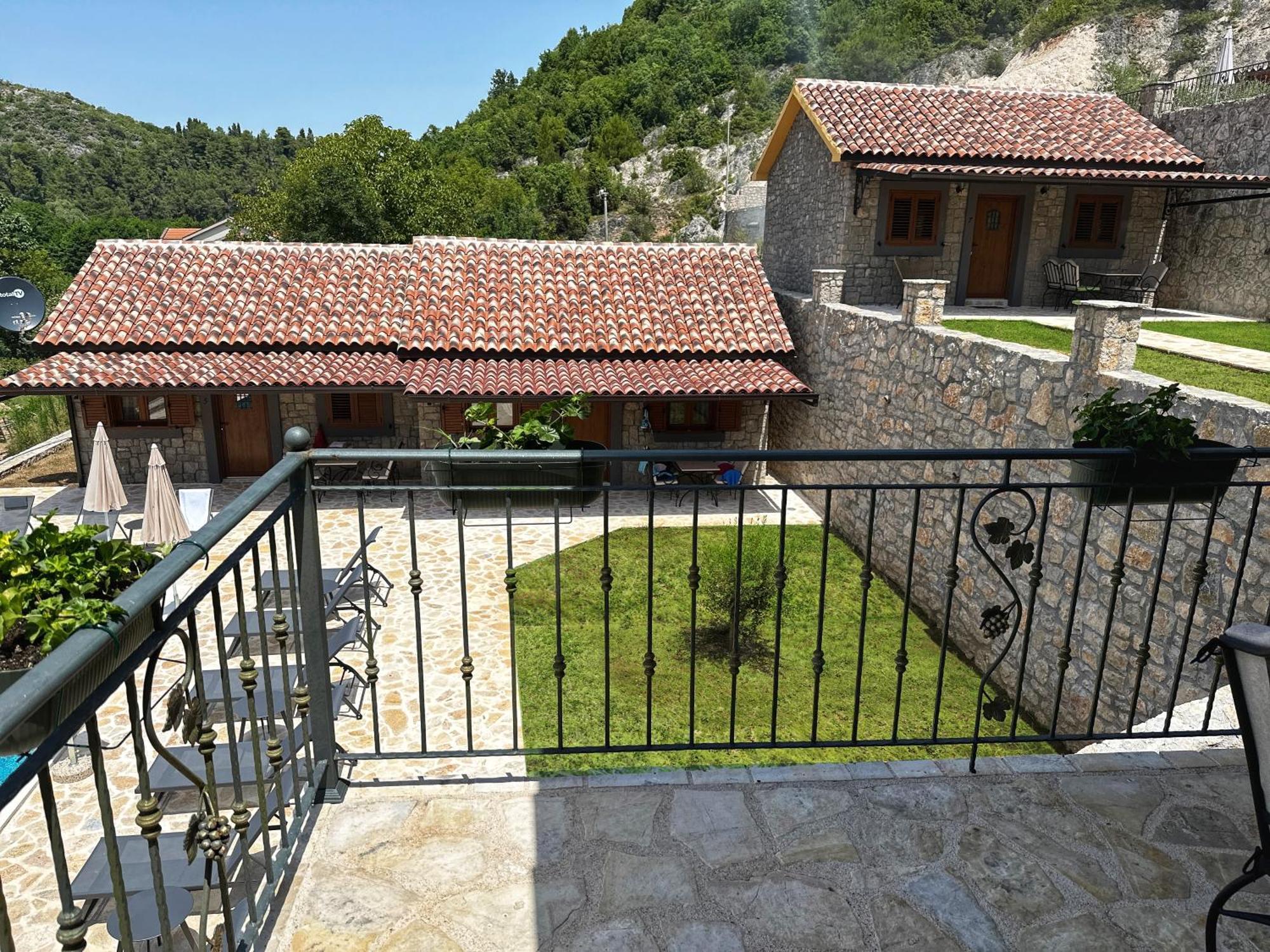 Eco Villas Merak Virpazar Buitenkant foto
